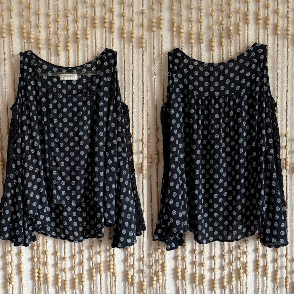 Abercrombie & Fitch Black White Floral Crochet Bell Sleeve Bohemian Flowy Blouse